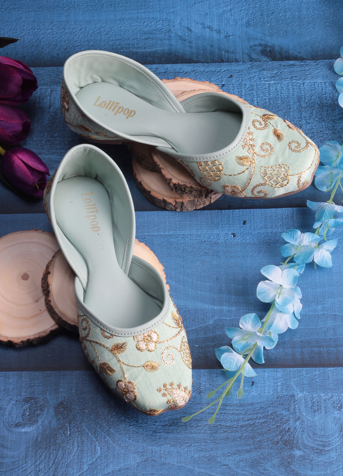 Floral Golden Embroidered Ethnic Wear Juttis - Green