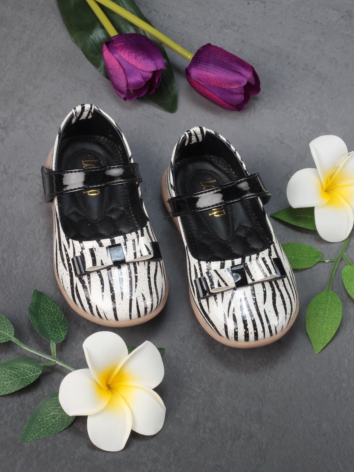 Bellies With Velcro Closure - Black