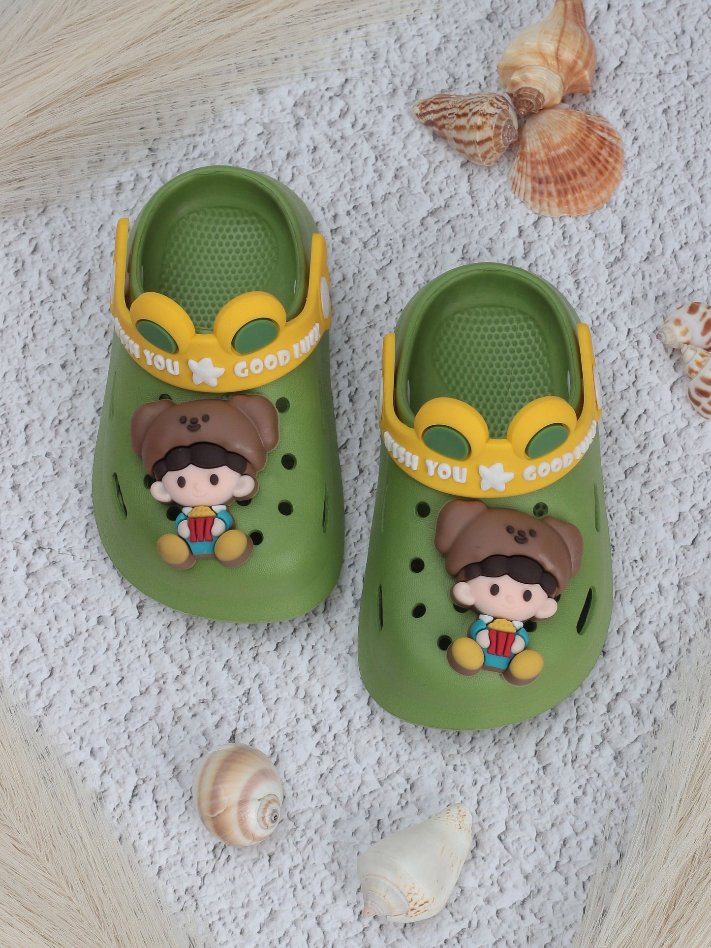 Cartoon Applique Anti-Slip Clogs - Green