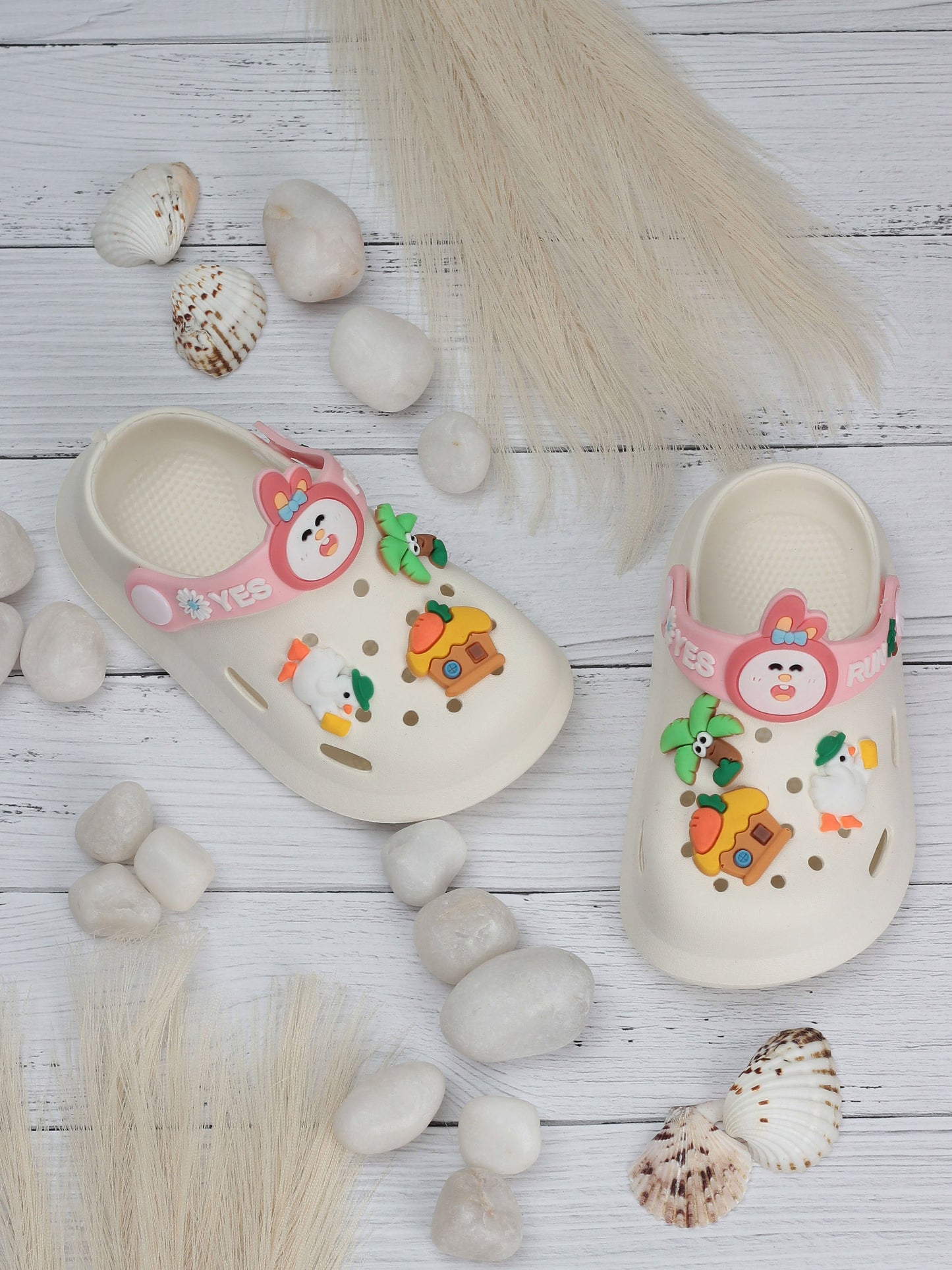 Cartoon Applique Anti-Slip Clogs - Cream