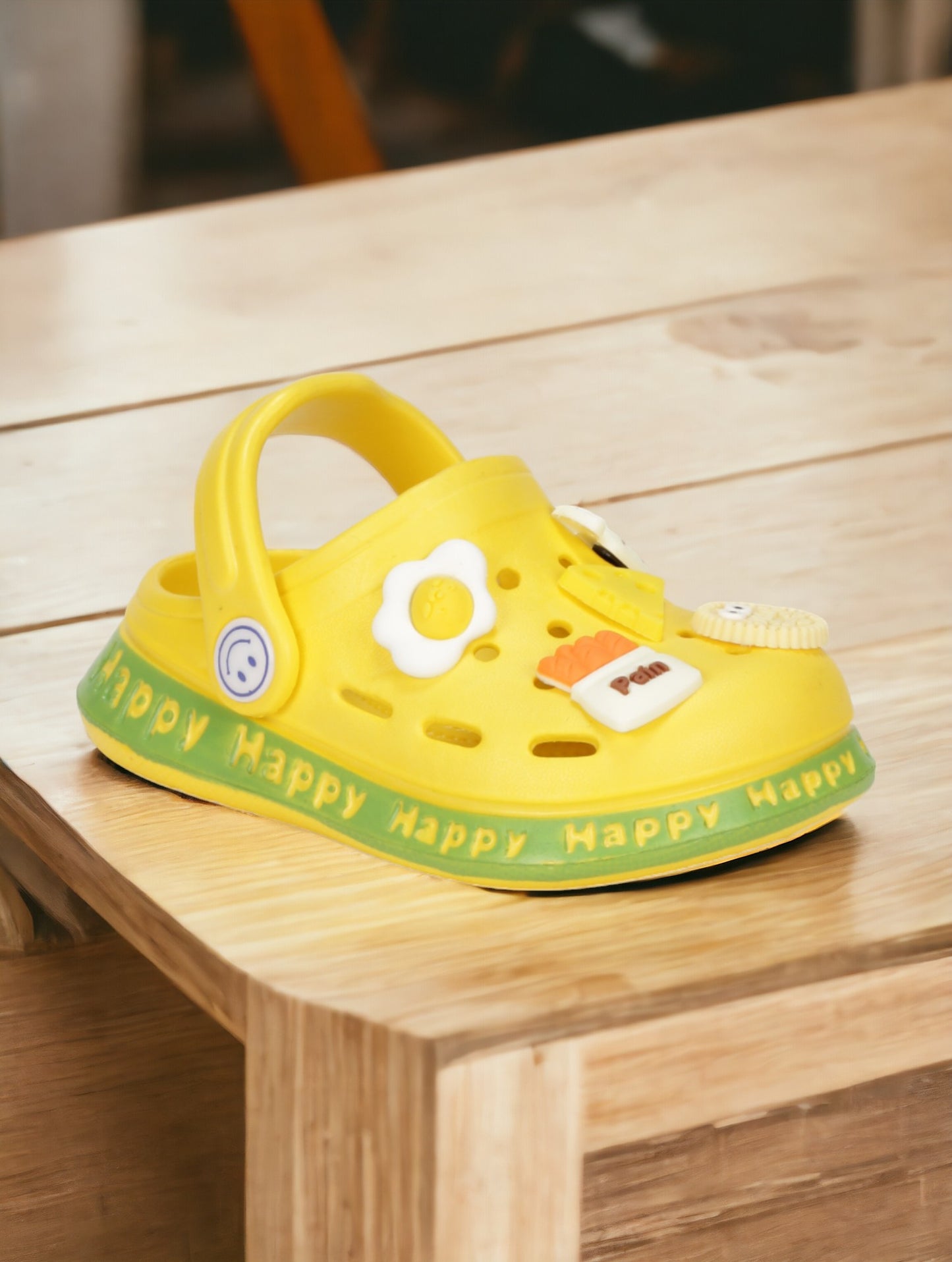 Desserts Applique Anti-Slip Clogs - Yellow