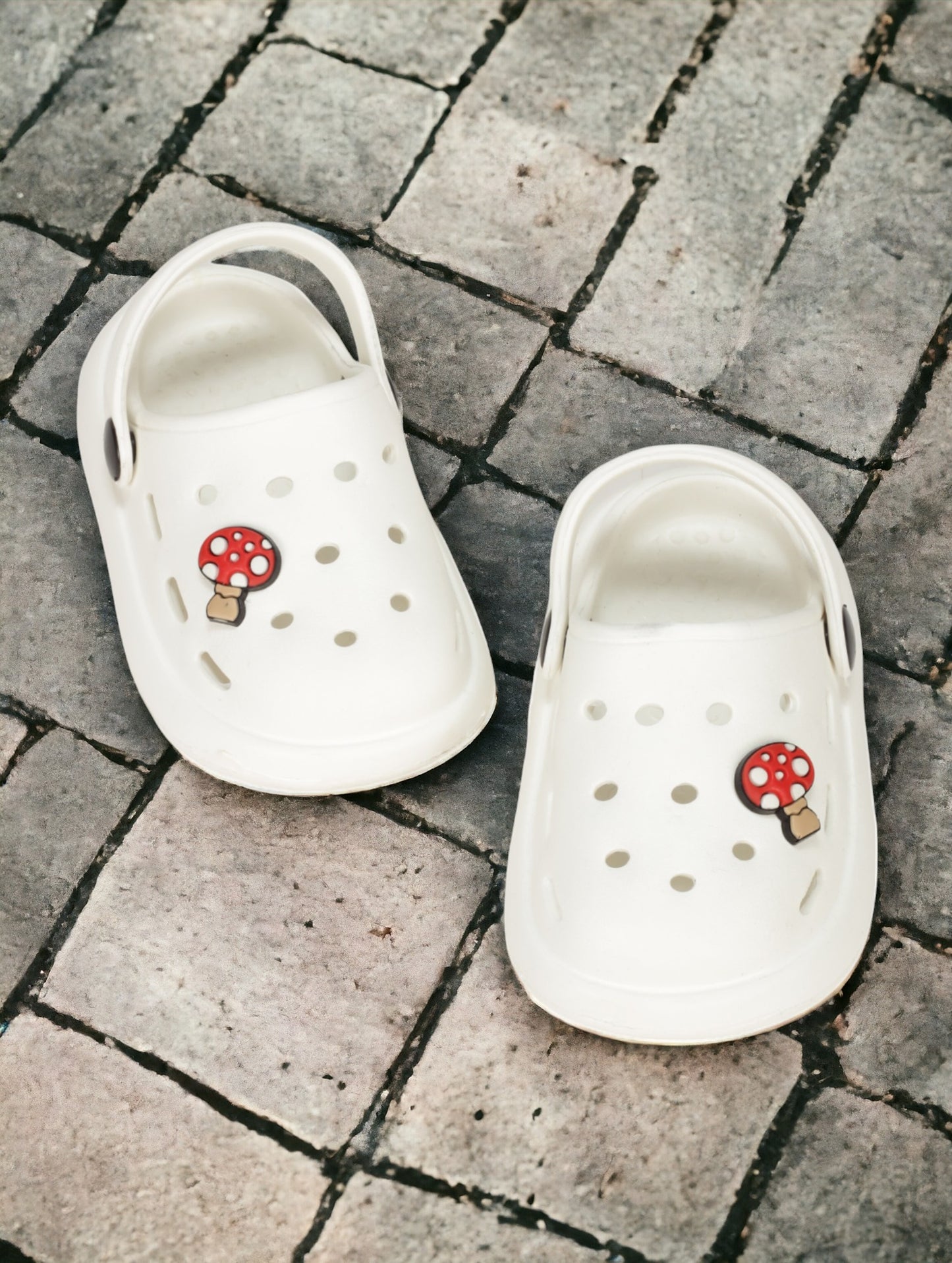 Mushroom Applique Anti-Slip Clogs - White