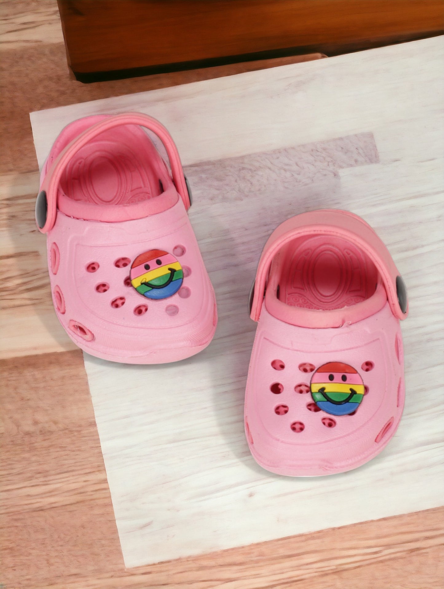 Smily Applique Anti-Slip Clogs - Pink