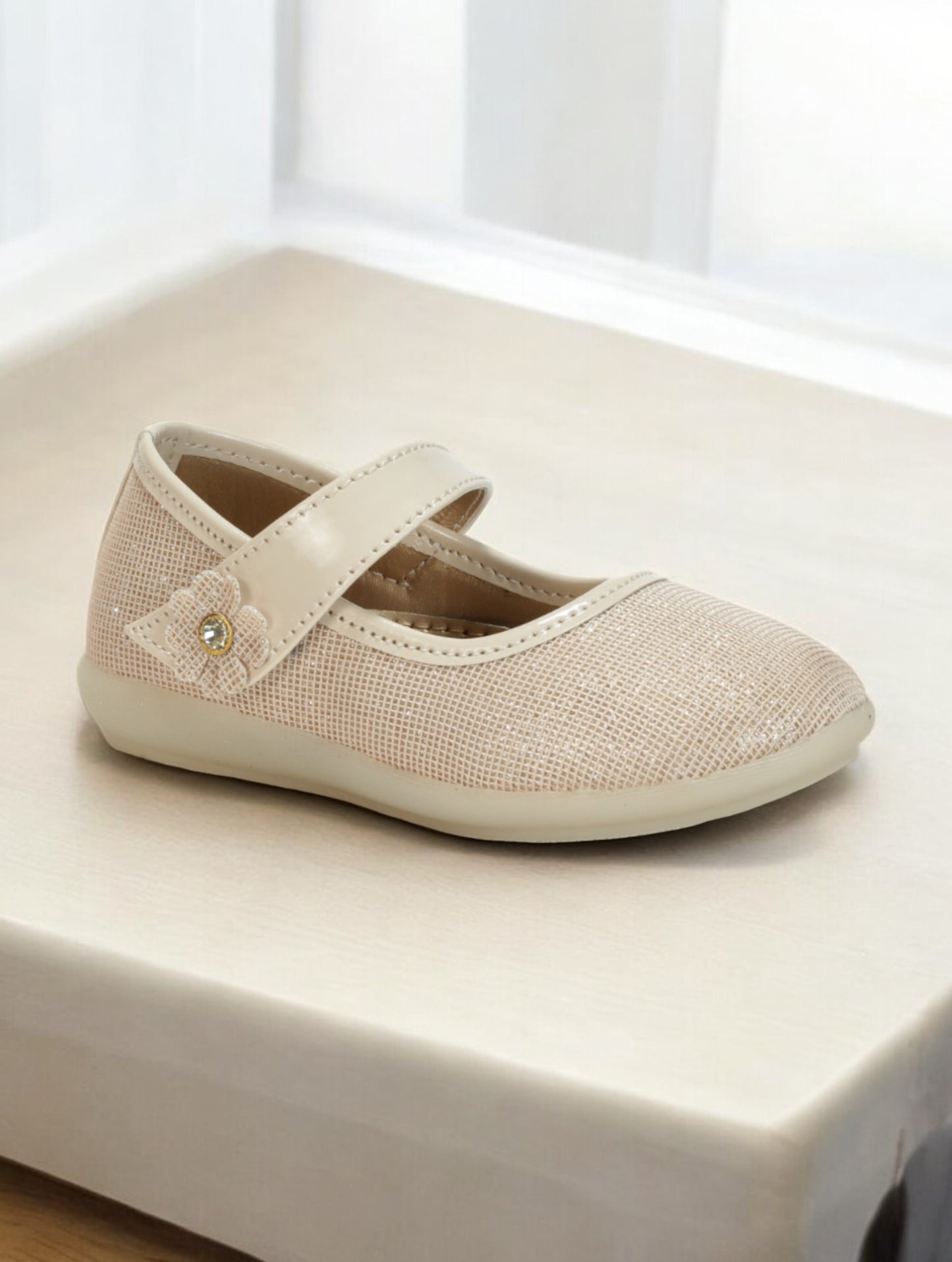 Bellies With Velcro Closure - Beige
