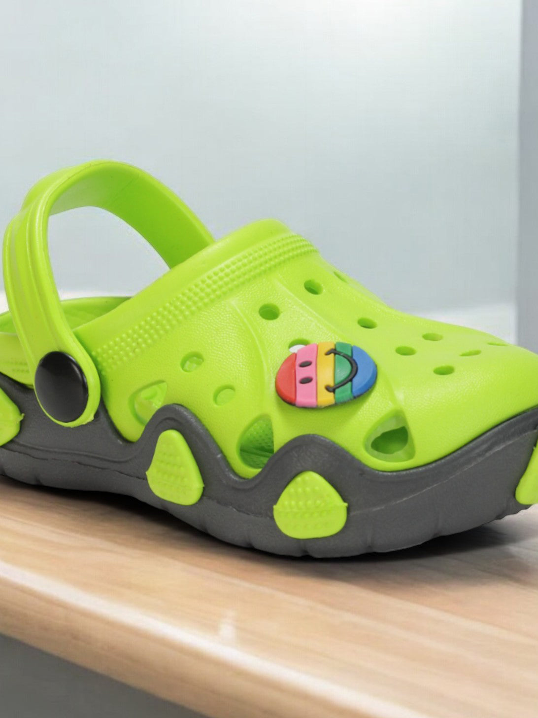 Smily Applique Anti-Slip Clogs - Green