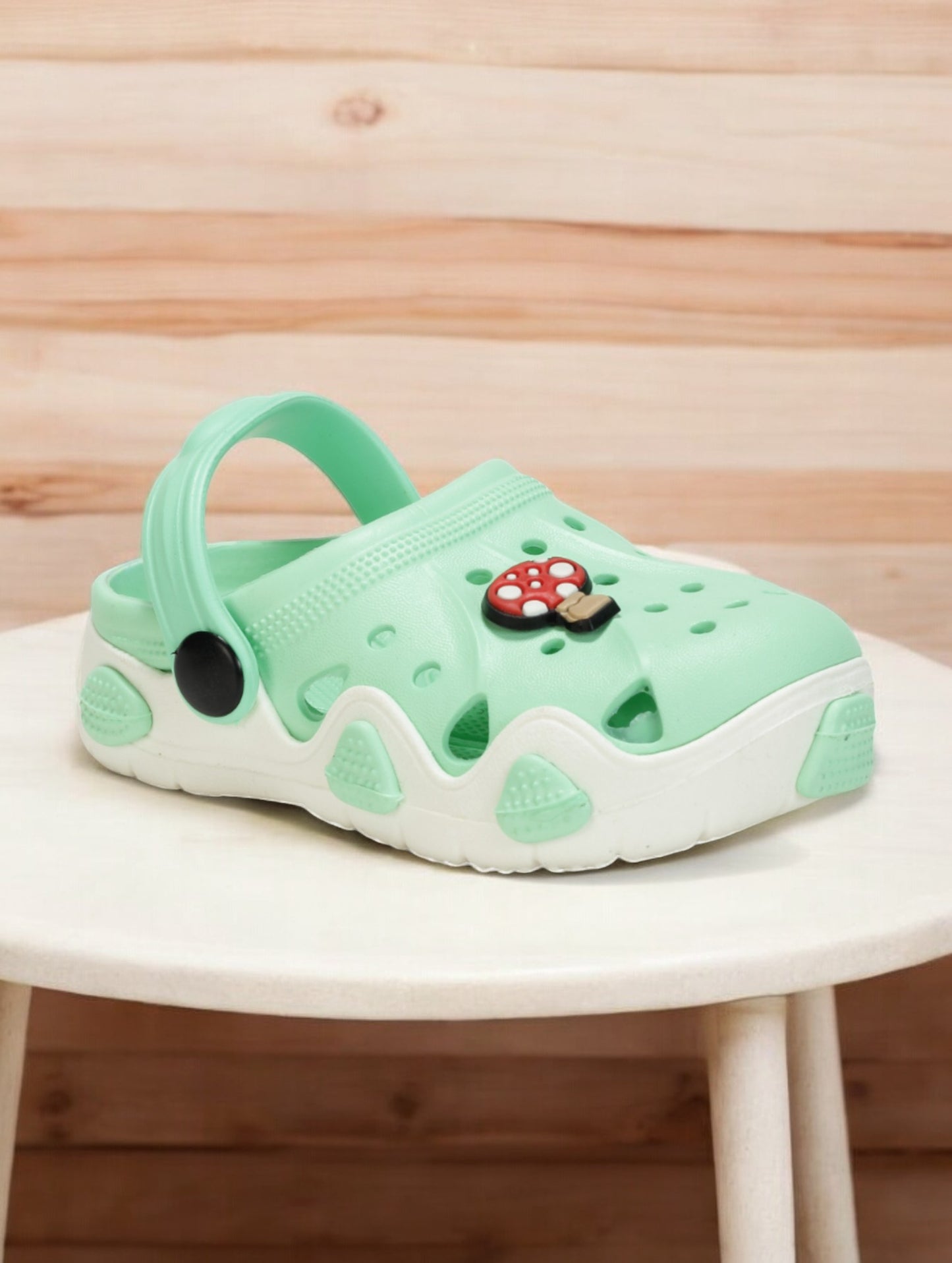 Mushroom Applique Anti-Slip Clogs - Green