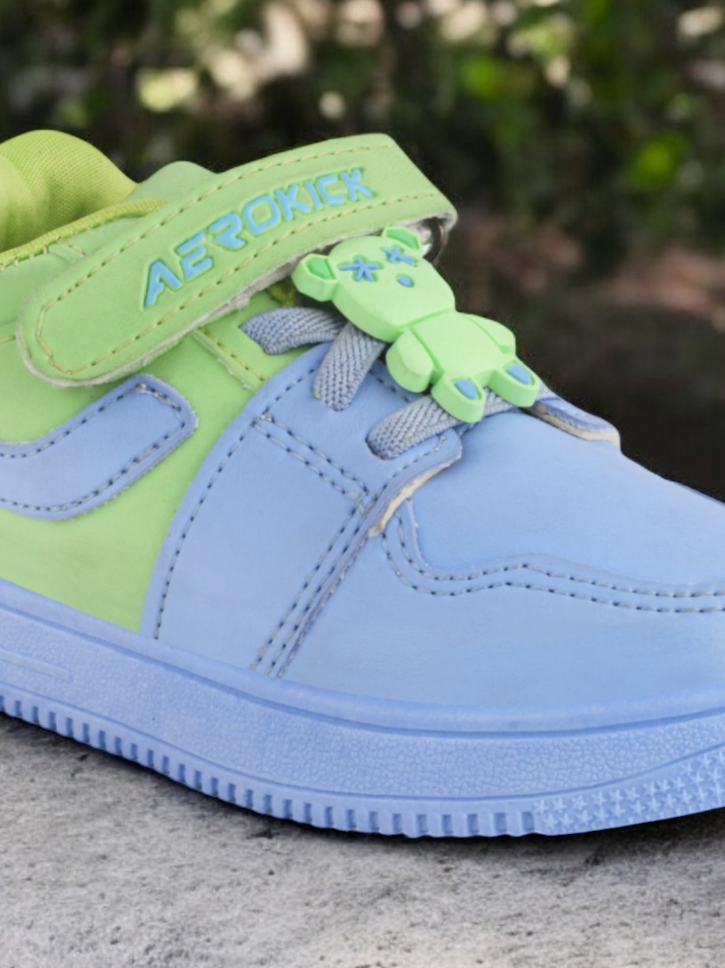 Casual Shoes With Velrco - Green