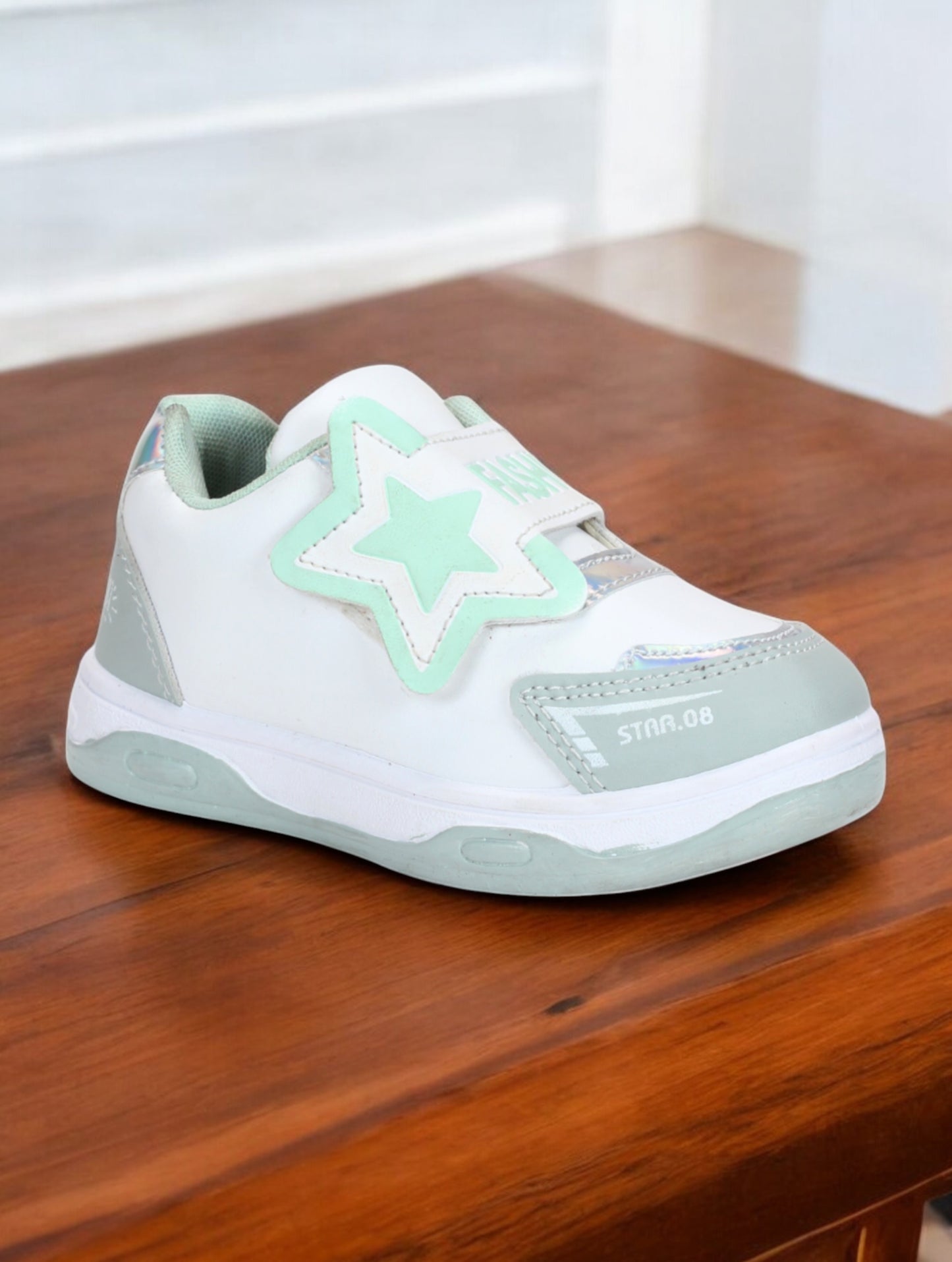 Casual Shoes With Velrco - Green