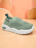Cat Badge Breathable Mesh Walking Shoes - Green