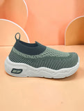 Wavy Stripe Breathable Mesh Walking Shoes - Green