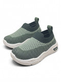 Wavy Stripe Breathable Mesh Walking Shoes - Green